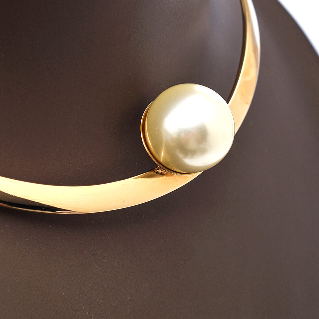 Christian Dior - Gold Tone Metal & White Pearl Choker